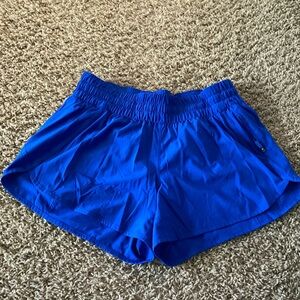Lululemon Tracker LR Short 4” - Size 12